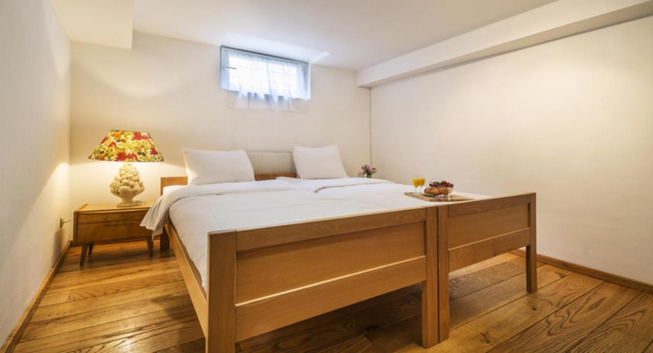 Spacious Duplex In Brussels Historical Center מראה חיצוני תמונה